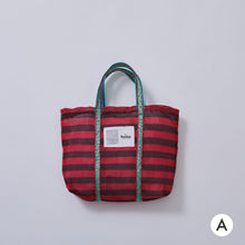 画像をギャラリービューアに読み込む, The Holiday SHOPPING BAG(S-size)
